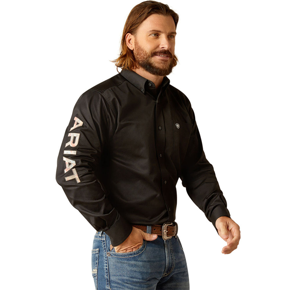 Team Logo Twill Negro Corte Fitted Shirt