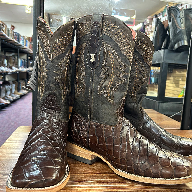 HomeTown Alligator Belly-Chocolate