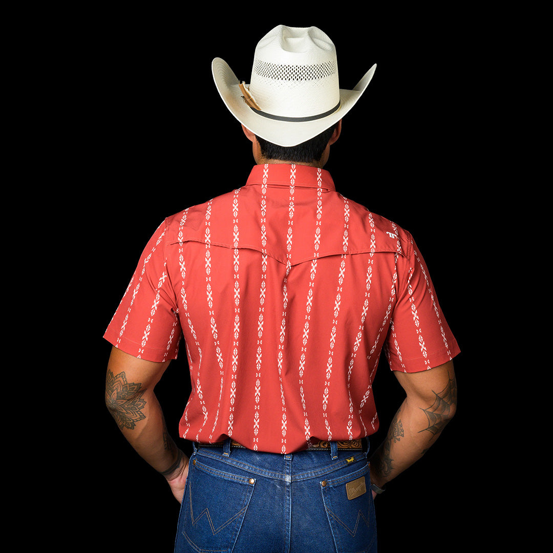 The Maverick en Red Shirt FPS1026065